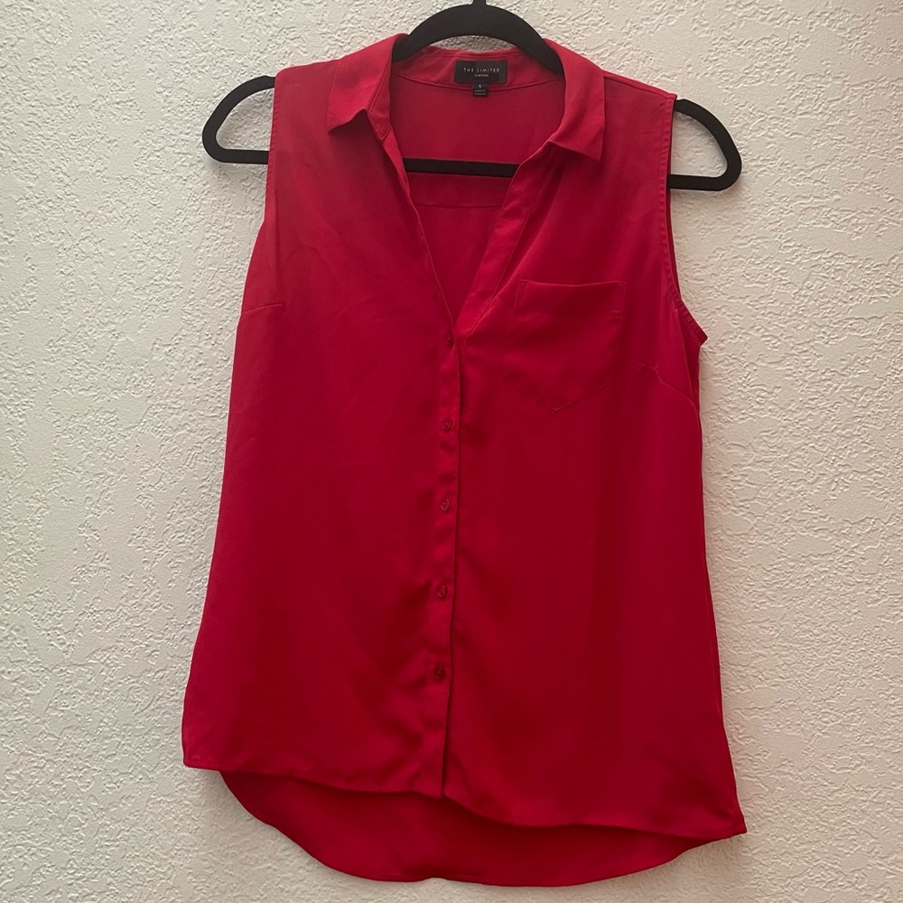 The Limited Ashton sleeveless red button down top, Small